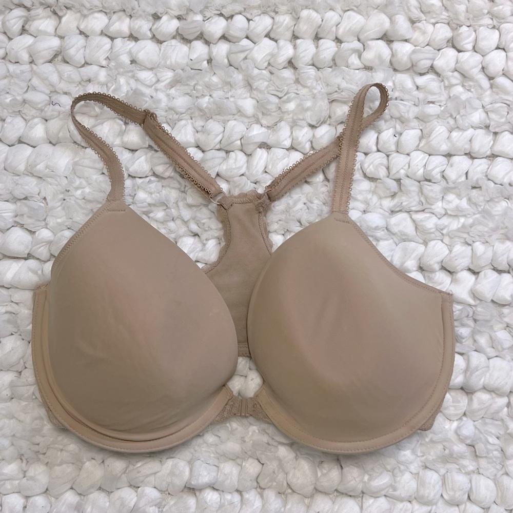 B. TEMPT’D by WACOAL | nude front close racerback bra